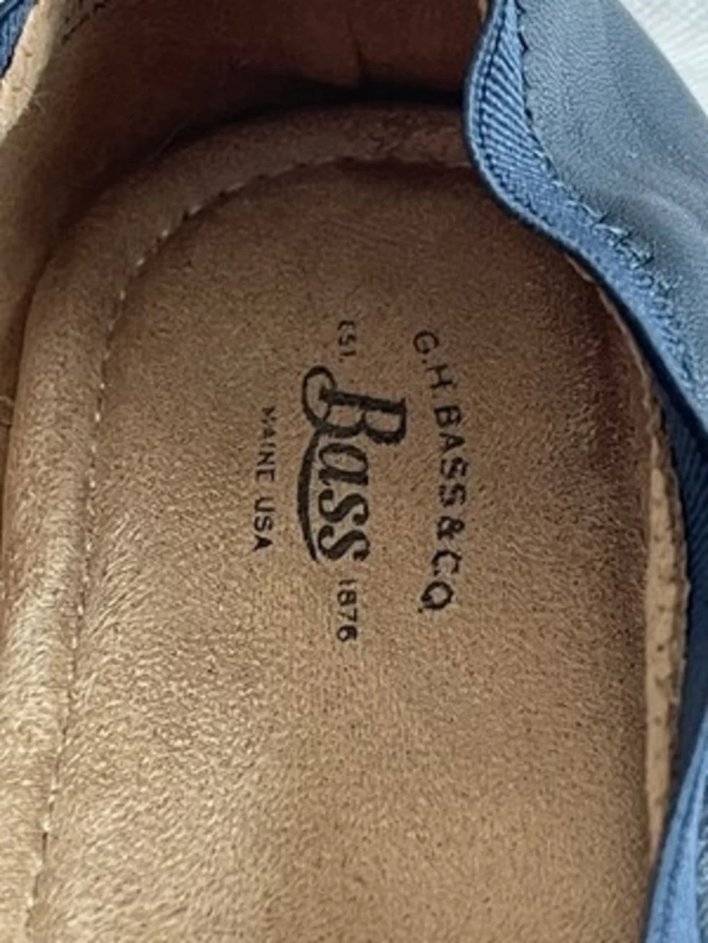 G.H. Bass & Co Lana Women’s 9.5M Blue Leather Slip-On Ballet Flats